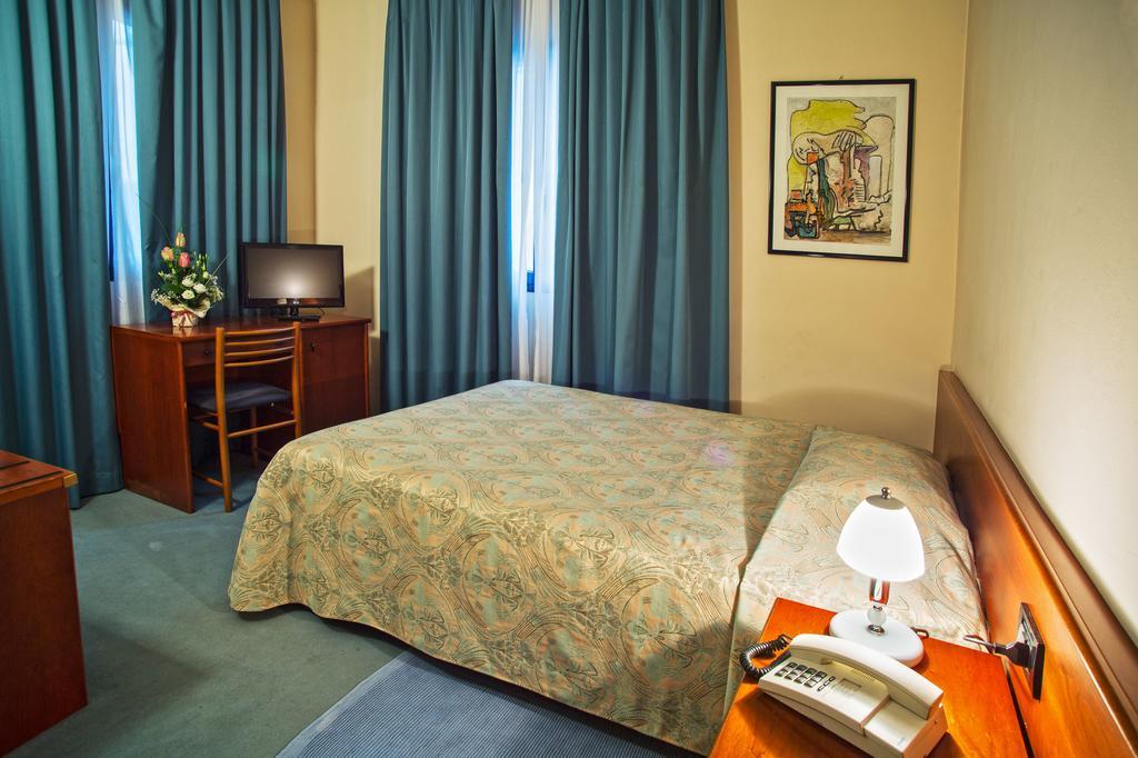 Albergo Centrale Trebaseleghe Pokoj fotografie