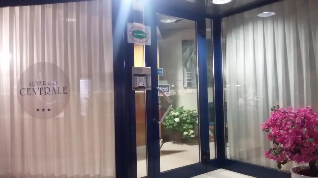 Albergo Centrale Trebaseleghe Exteriér fotografie